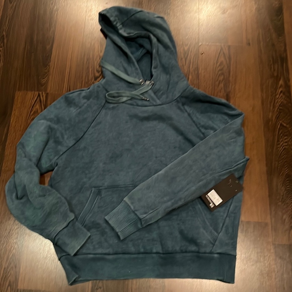 90 degrees sports hoodie. Juniors size XL. Bundle?